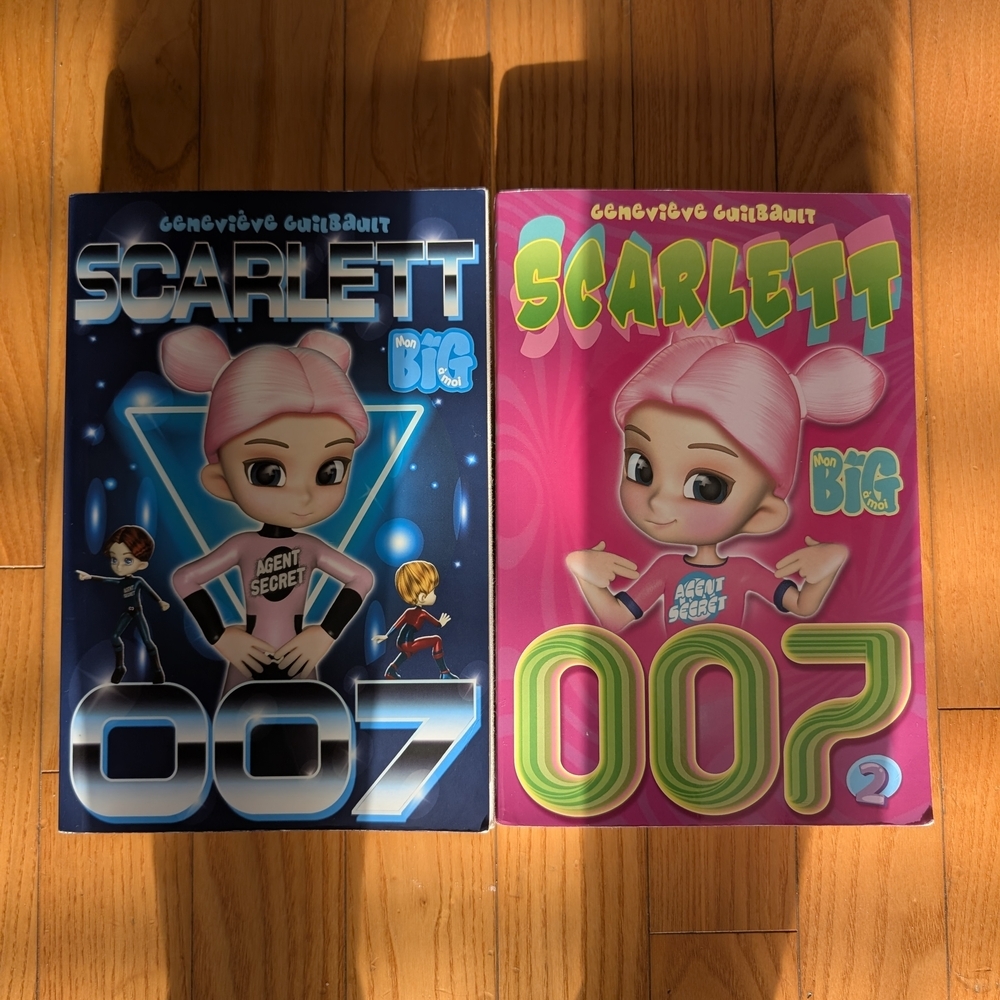 Scarlett 007 Comic Book Set